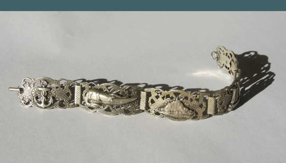 Veche bratara argint masiv , franta,