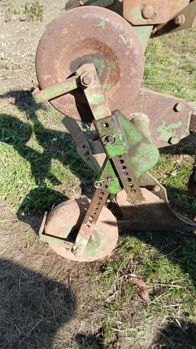 Plug reversibil cu 2 si 3 trupite