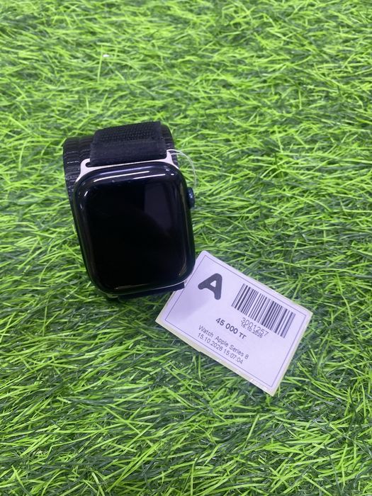 Apple Watch Series 8
