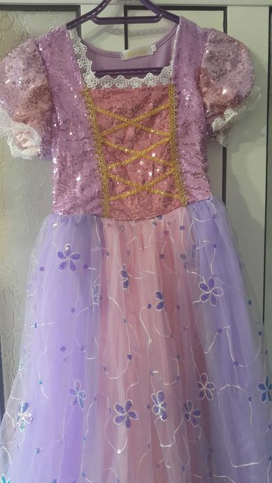 Детска рокля Рапунцел 140см.
