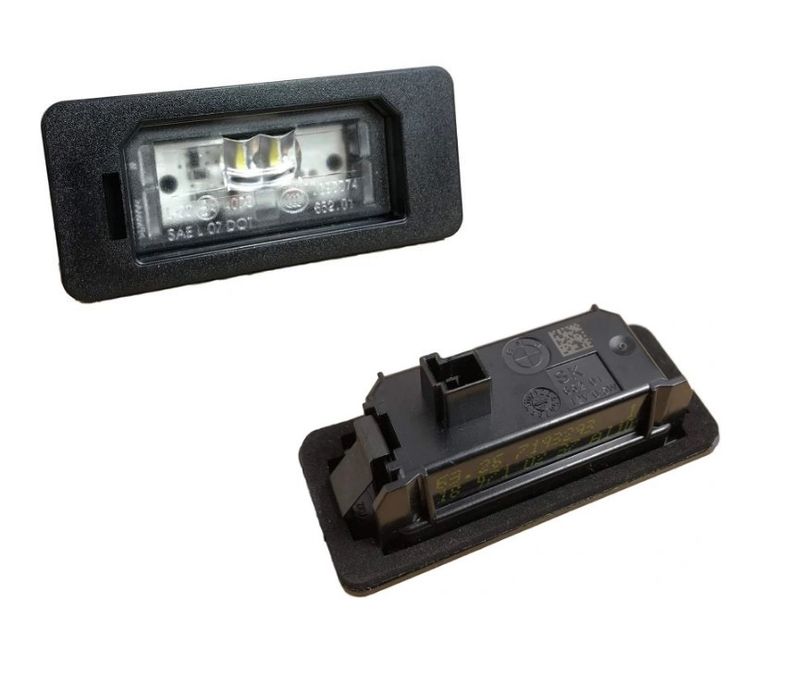 Lampa numar inmatriculare BMW Seria 1 (E87/E88), Seria 2 F22, F44 F45, Seria 3 E90/E91/E92/E93, G20/G21, F30/F31; Seria 5 F10/F11; XSeria 1 (E84/F48), X3 F25 G01, X4 F26, X5 E70, F15, G05; X6 E71, F16, spate, partea stanga=dreapta, OE, LED