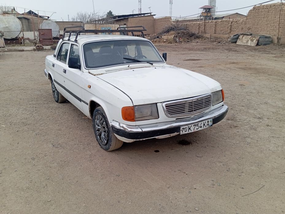 Волга 31 10 Бор йуриб Турган    машина