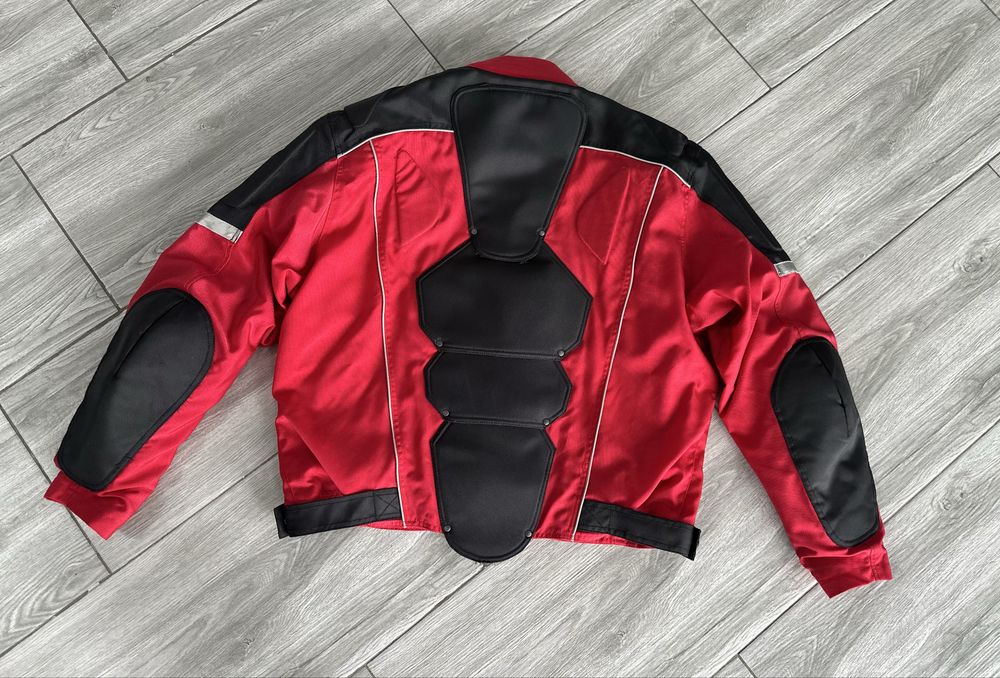 Geaca moto rosie impecabila