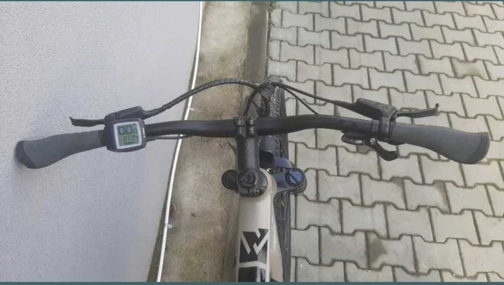 Bicicleta electrica Conway 625, bosch cx4, L