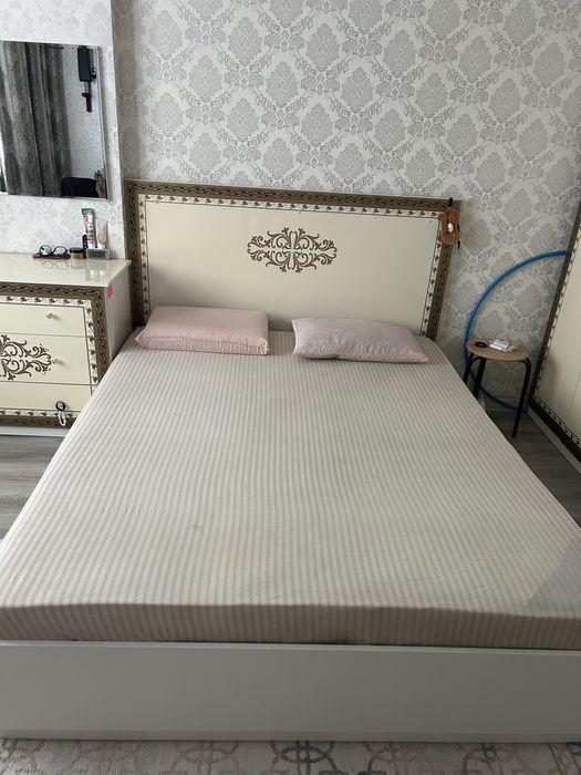 Продаю кровать 2 местный