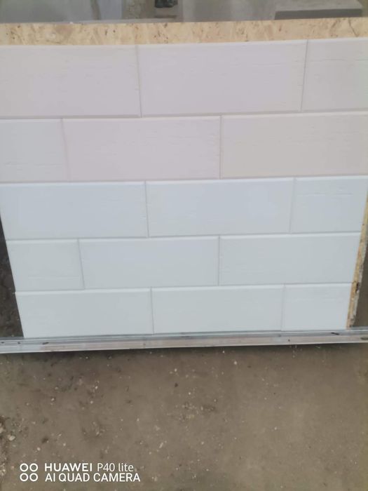 Vând  placi decorative