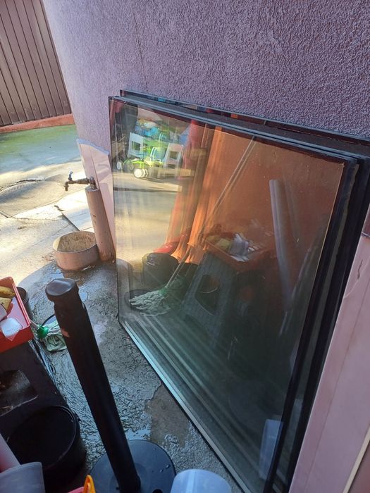 Vand geamuri termopan second-hand