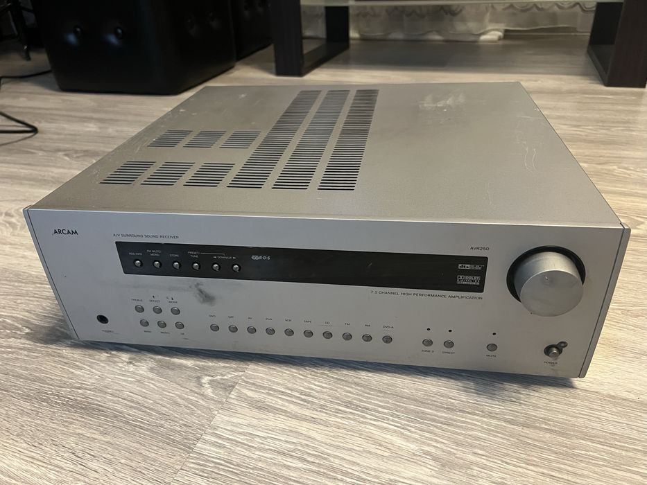 Receiver Amplificator Arcam AVR-250