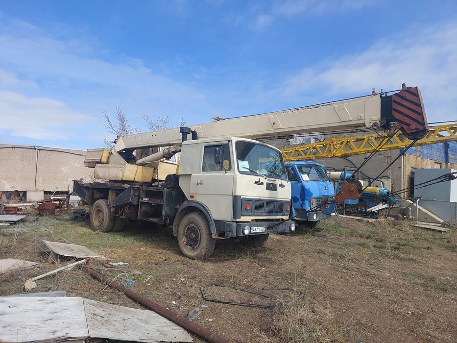 Продам 2ва крана