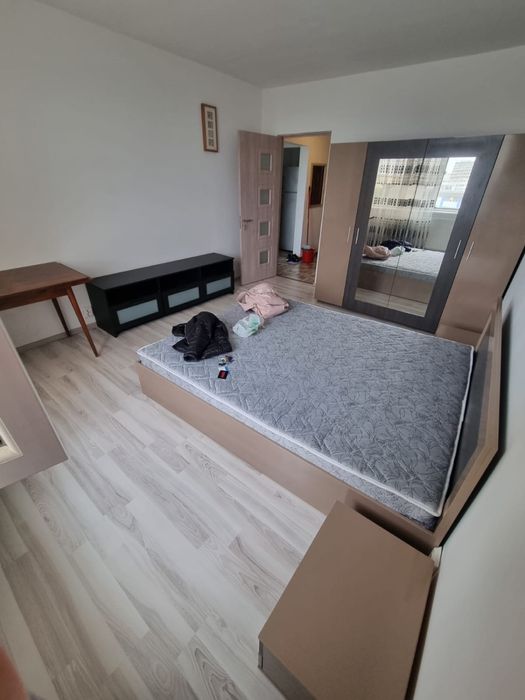 Apartament cu 2  de inchiriat la Piata Sudului