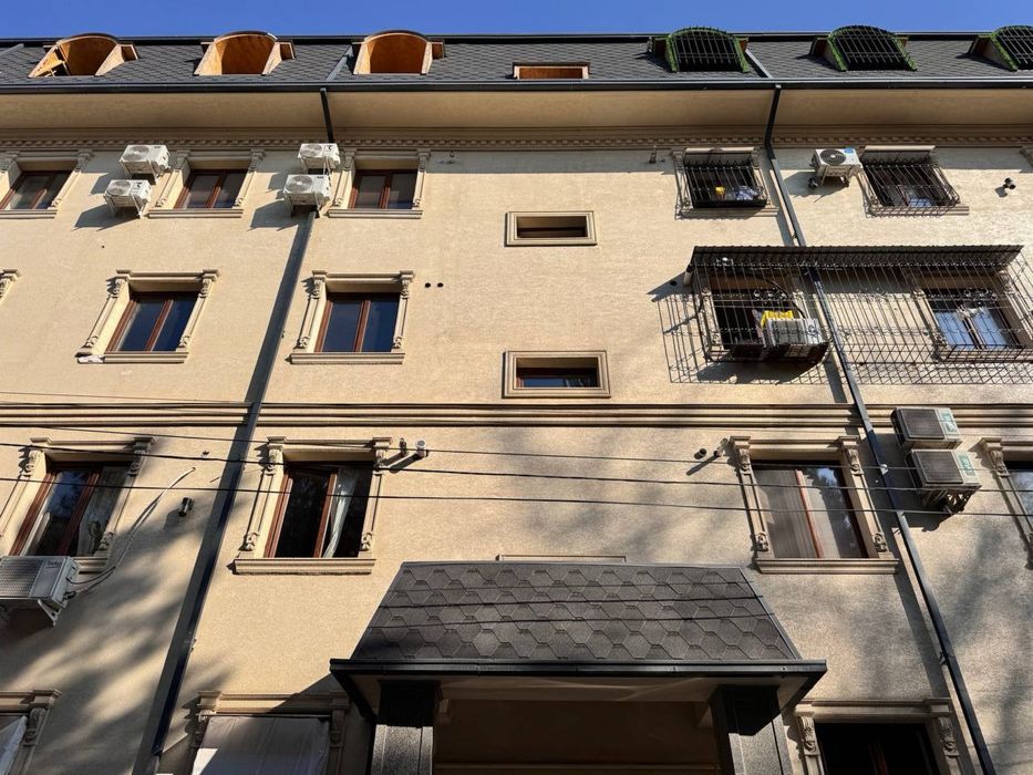 Продается коробка 3-4/5/5 на Буз-2. Площадь 105 квм