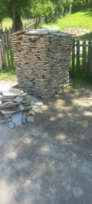 Vând și montez piatra de munte  naturala