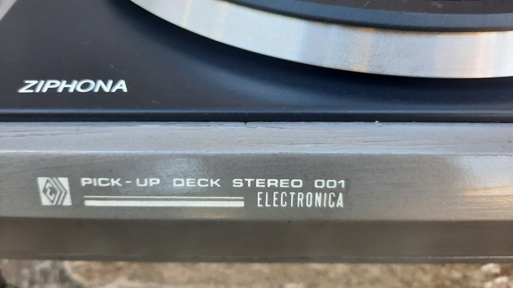 Pikup electronica si Ziphona stereo dek