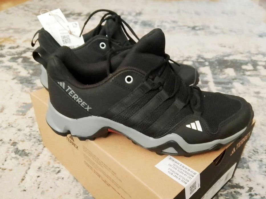 НОВИ Adidas Terrex AX2R K – Оригинални, № 38,5, 94 лв.