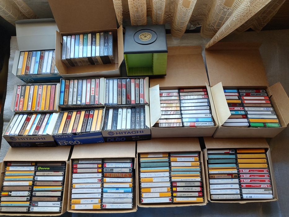 Аудио касети с музика