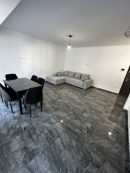 Apartament cu 2 camere de inchiriat