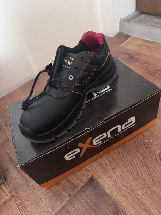 Чисто Нови Дамски Работни Обувки EXENA 39 номер