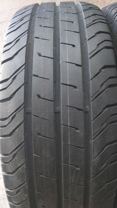 Нови гуми за Бус 235/65/16 C Continental ContiVanContact 200 4 броя