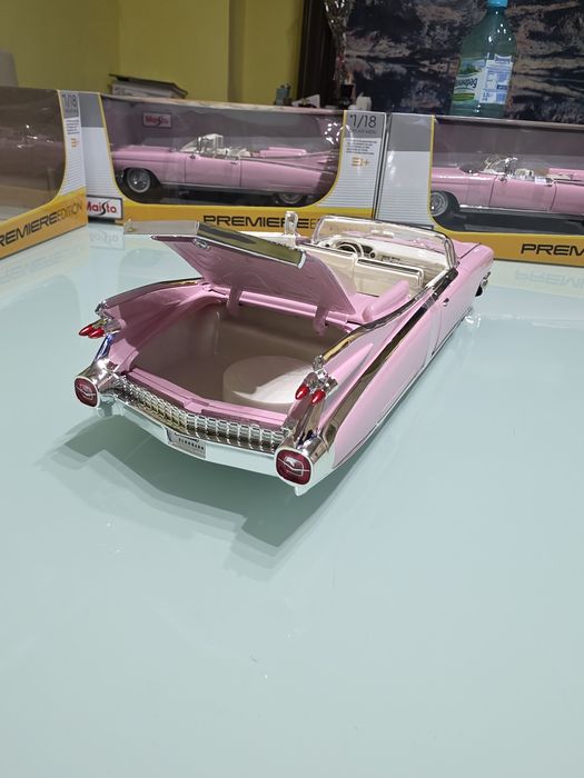 Cadillac Eldorado (1:18)