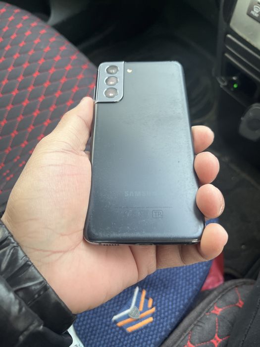 Продам или обмен самсунг S 21 черный