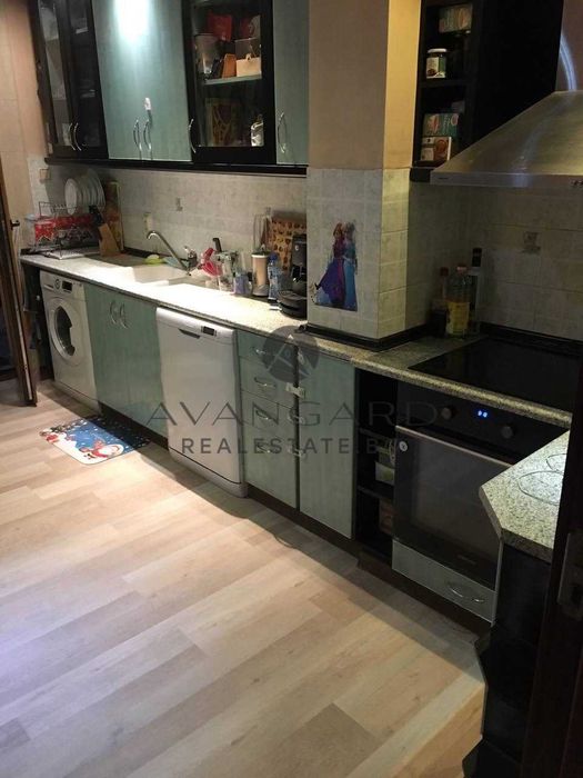 Продава се Мезонет в Пловдив, Кършияка - 220 кв.м за 1364 €/кв.м - Снимка #1