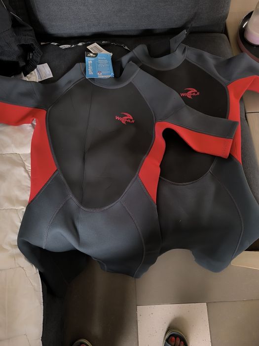 Costum neopren de dama și de barbat