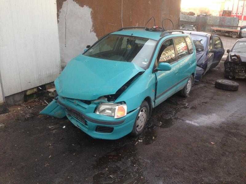 Мицубиши Спейс стар 1.3 / Mitsubishi Space star 1.3i на части