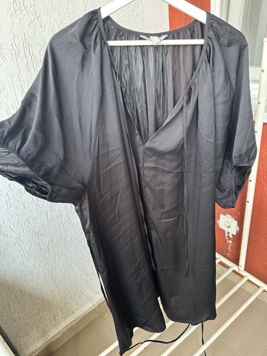 Rochie H&M – mărimea XL, vaporoasă și lejeră