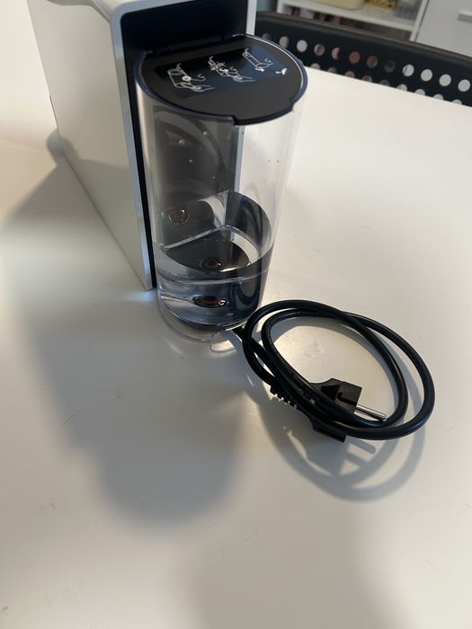 Espresor Nespresso Esenza Mini Intense