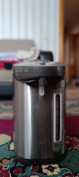 Срочно продаю термопот Maxwell б/у