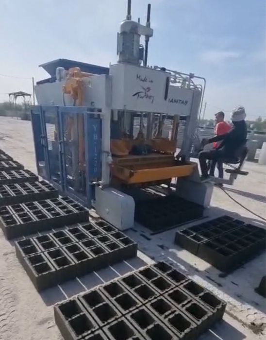 Продам турецкий станок для производства сплиттерных блоков