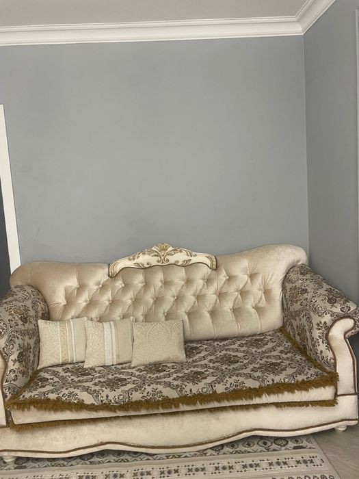 Продам диван 2 метровый