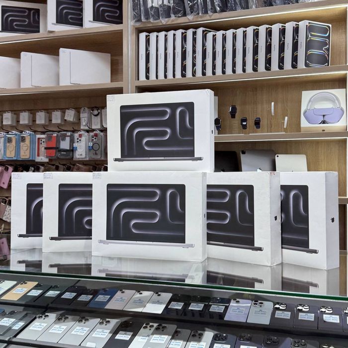 Macbook M5 Pro 24/1Tb orginal