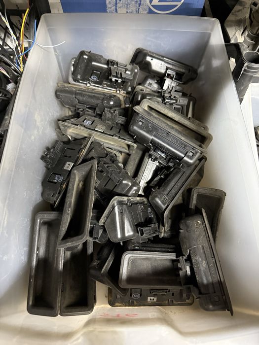 Maner deschidere haion portbagaj bmw e90 e91 e92 e60 e61 e70 e71