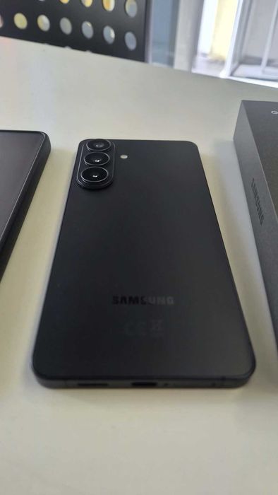 Телефон Samsung Galaxy S26 Plus 512GB