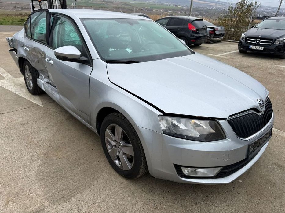 Dezmembrez / Dezmembrari / Piese / Accesorii Skoda octavia 3 2014 berlina 1.6 tdi CLHA gri volan stanga
