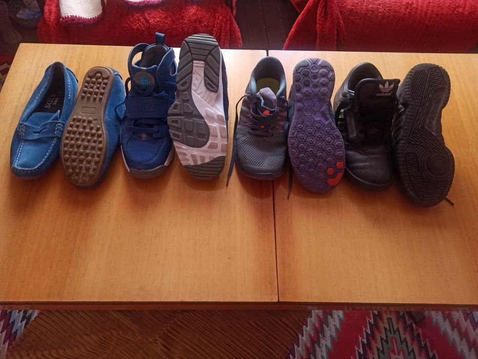 Маратонки и мокасини 37 номер