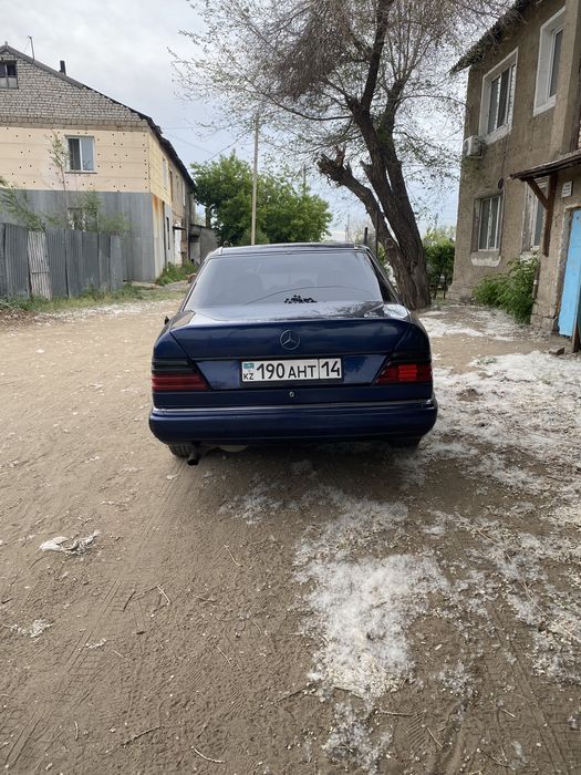 Продам мерседес 124