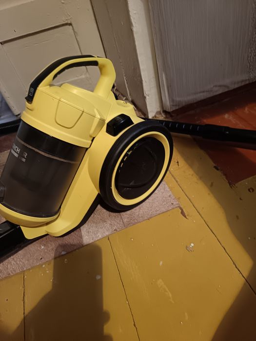 Продам пылесос karher