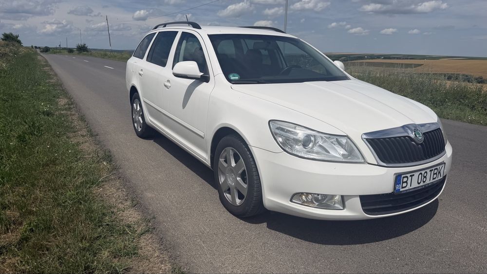 SKODA Octavia 2012 — imagine 4