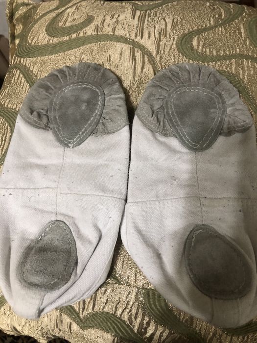 Подушки, простыни