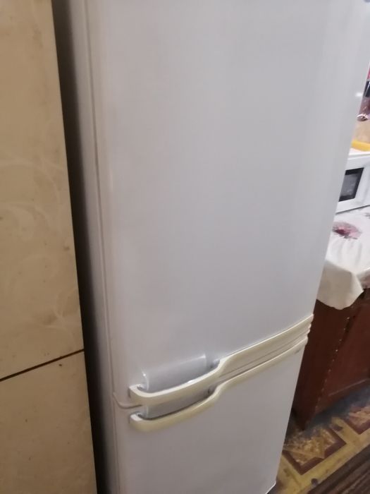 Продам холодильник самсунг
