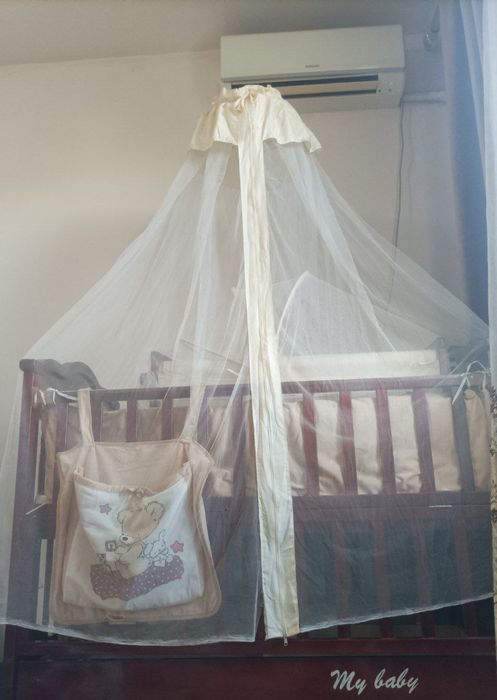 Bolalar kravati sotiladi. Mart oyi sotib olingan, Narxi arzon