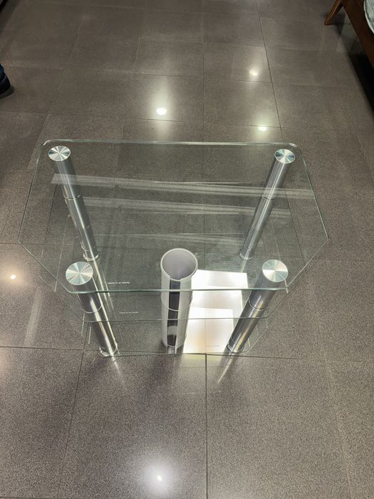 Стеклянная тумба под телевизор “SONA”