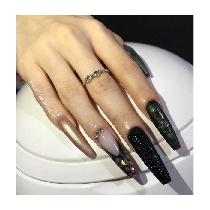 Unghii cu gel, manichiură, pedichiură sector 2