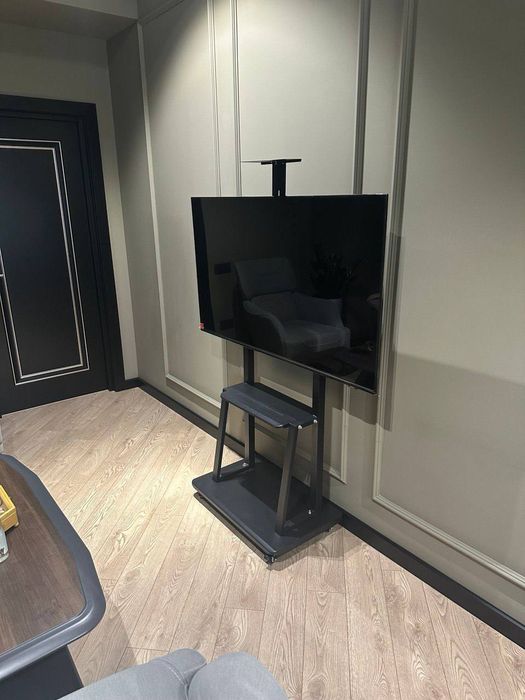 Кронштейн Стойки ножки для интерактивных панелей kronshteyn