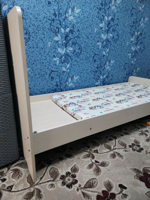 yoshbolalarni karavati 5 6 yoshgachom foydalansa boladi 400 som kelish