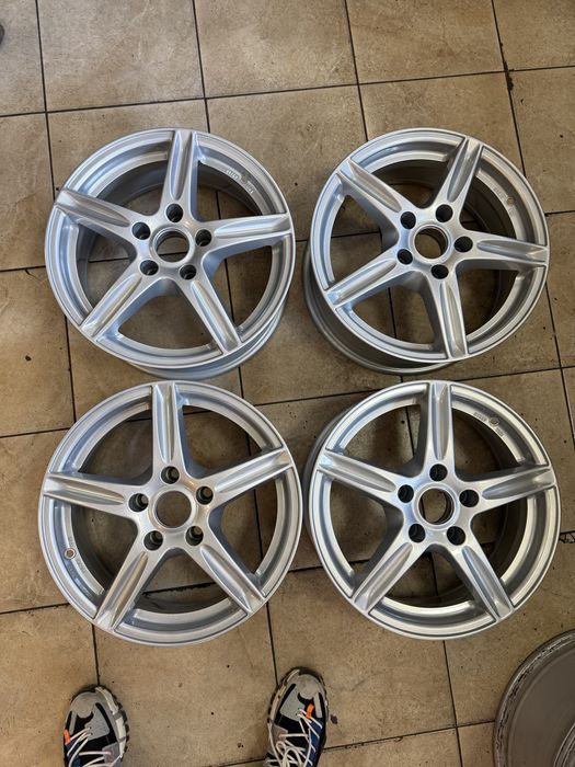 Jante 5x114,3 r16 impecabile noi - dacia duster /megane / nissan etc -2000 lei