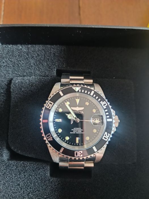 Часовници INVICTA PRO DIVER AUTOMATIC 8926 и Adriatica A1299.1111Q