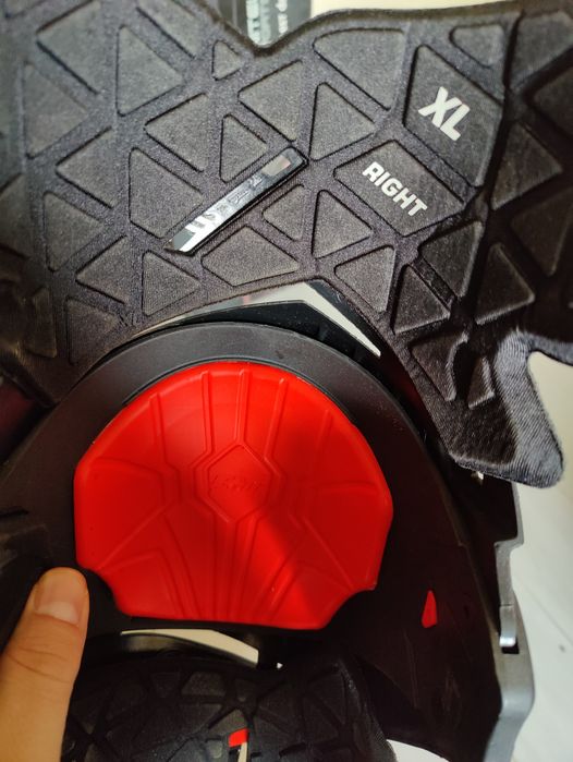 Шини LEATT Z-Frame cross-enduro(наколенки)